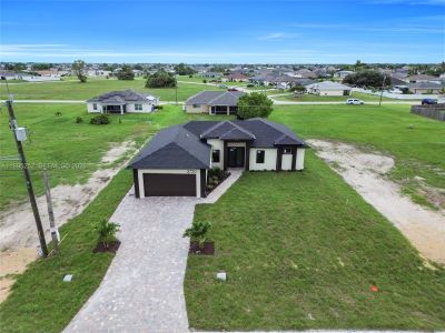 New construction Single-Family house 2720 Santa Barbara Blvd N, Cape Coral, FL 33993 - image