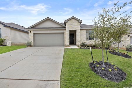 New construction Single-Family house 326 Bluetick Trl, Seguin, TX 78155 plan The Irvine - image
