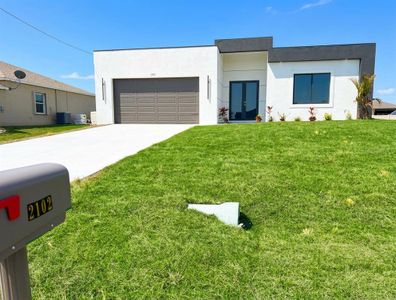 New construction Single-Family house 2102 Nw 25Th Pl, Cape Coral, FL 33993 - image
