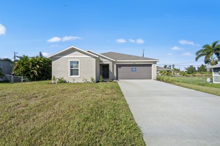 New construction Single-Family house 1904 Ne 6Th Ave, Cape Coral, FL 33991 plan Celeste - image