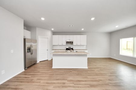 New construction Single-Family house 1906 Summer Night Dr, Houston, TX 77073 plan RC Holland - image 8