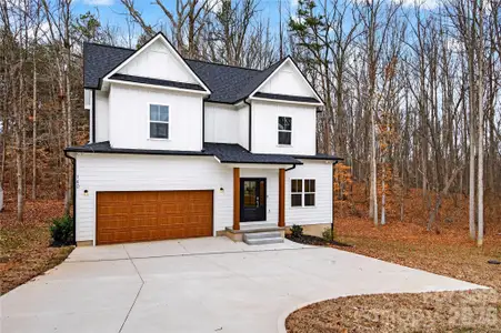 New construction Single-Family house 140 Meadowfall Ln, Troutman, NC 28166 - image