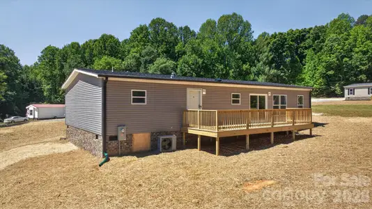 New construction Single-Family house 194 Harvick Ln, Lexington, NC 27294 - image