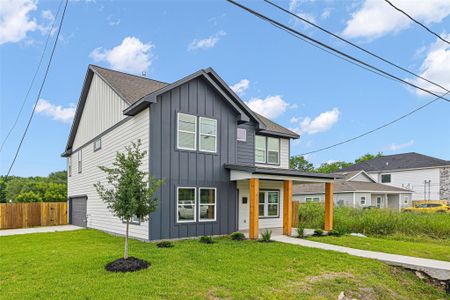 New construction Single-Family house 8203 Gladstone St, Houston, TX 77051 - image