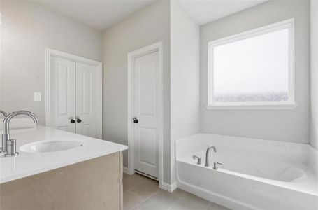 New construction Single-Family house 697 Fossil Wood Dr, Fort Worth, TX 76179 - image 10