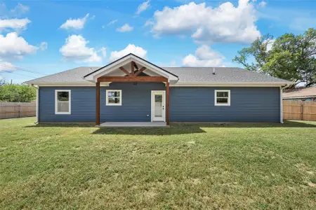 New construction Single-Family house 3606 Latimer St, Bellmead, TX 76705 - image