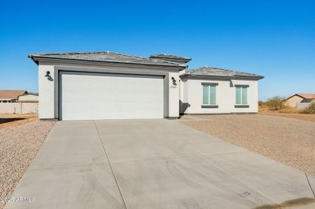 New construction Single-Family house 12360 W Delwood Dr, Arizona City, AZ 85123 null- photo 2 2