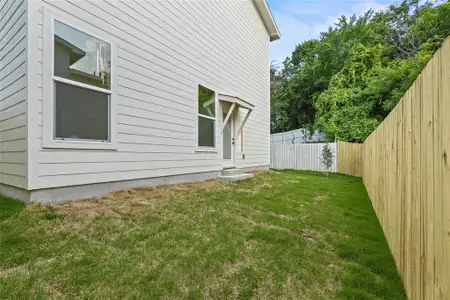 New construction Single-Family house 603 S Moore St, Dallas, TX 75203 - image