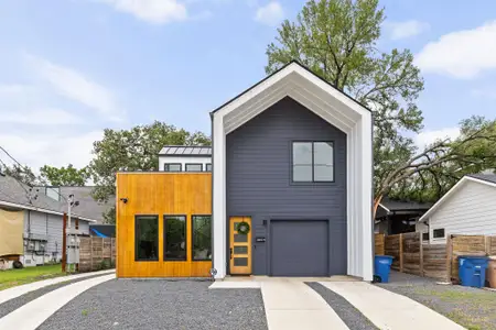 New construction Single-Family house 2919 E 13Th St, Unit 1, Austin, TX 78702 null- photo 0