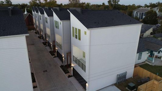 New construction Single-Family house 810 Elkhart St, Unit D, Houston, TX 77091 - image