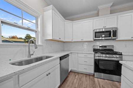 New construction Single-Family house 701 Plymouth Dr, Greenville, NC 27858 plan Dunley - image 12