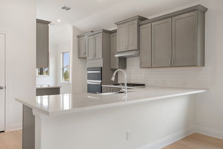 New construction Single-Family house 108 Tenny Ln, Kyle, TX 78640 plan Decker - image 4