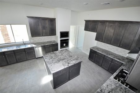 New construction Single-Family house 2207 Dorado St, League City, TX 77539 - image 8