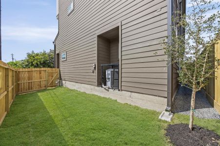 New construction Single-Family house 5107 Ave J, Houston, TX 77011 - image