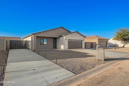 New construction Single-Family house 10671 W Arivaca Dr, Arizona City, AZ 85123 null- photo 2 2