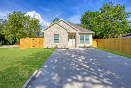 New construction Single-Family house 706 Ashville St, Navasota, TX 77868 - image