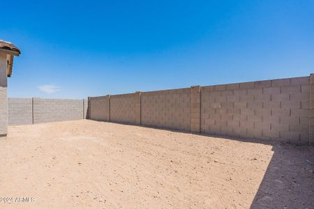 New construction Single-Family house 21571 W Papago St, Buckeye, AZ 85326 Castillo Series - Larkspur- photo 5 5