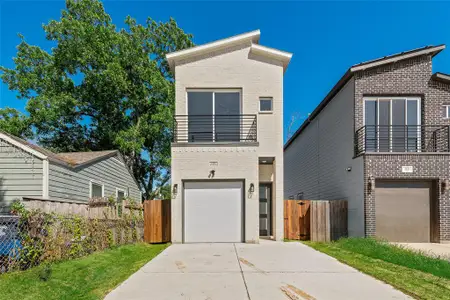 New construction Single-Family house 2341 Scott St, Dallas, TX 75215 - image