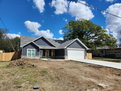 New construction Single-Family house 103 S Hooks St, Itasca, TX 76055 null- photo 0 0