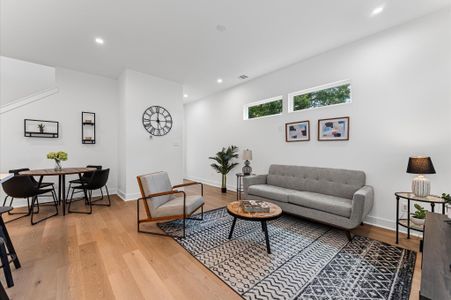 New construction Single-Family house 412 Neyland St, Unit G, Houston, TX 77022 - image 15