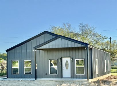 New construction Single-Family house 200 Lois Circle, Granbury, TX 76049 - photo 0