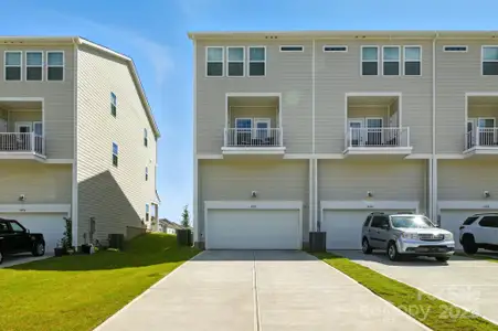 New construction Townhouse house 4100 Skyboat Cir, Fort Mill, SC 29715 - image