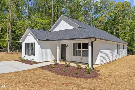New construction Single-Family house 139 Ottawa Dr, Louisburg, NC 27549 - image