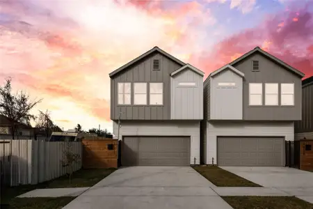 New construction Single-Family house 4605 Brady St, Unit B, Houston, TX 77011 - image