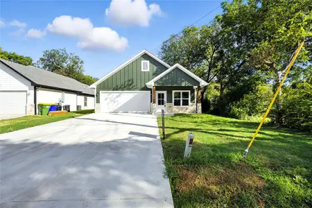 New construction Single-Family house 406 Abernathy St, Hillsboro, TX 76645 - image