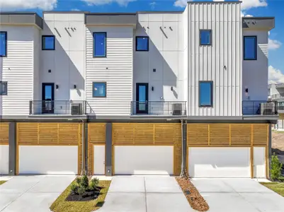 New construction Single-Family house 4408 Tucker Ln, Seabrook, TX 77586 plan Lago Pointe - Inside - image 4