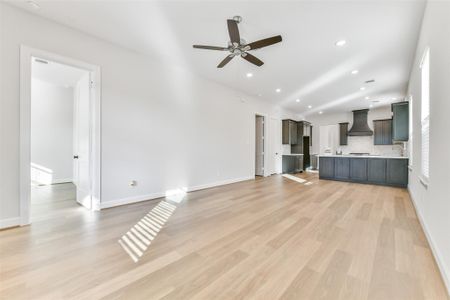 New construction Single-Family house 2515 S Houston Ave, Pearland, TX 77581 - image 11