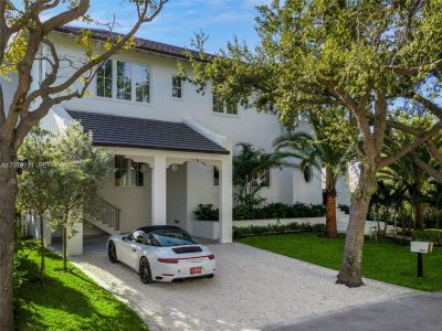 New construction Single-Family house 544 Warren Ln, Key Biscayne, FL 33149 - image