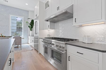 New construction Single-Family house 1719 Spyglass Dr, Unit 6, Austin, TX 78746 - image 10