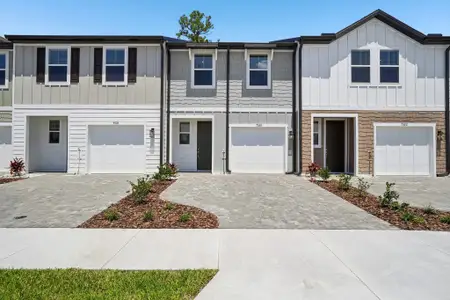 New construction Townhouse house 7520 Deer Valley Cir, Tampa, FL 33635 plan Palm - image