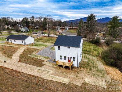 New construction Single-Family house 147 Old Nc 20 Hwy, Alexander, NC 28701 - image