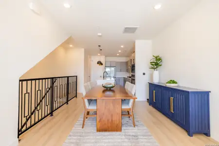 New construction Townhouse house 719 E Locust, Unit 4110, San Antonio, TX 78212 - image 20