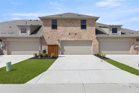 New construction Townhouse house 648 Oakridge Xing, Wylie, TX 75098 - image