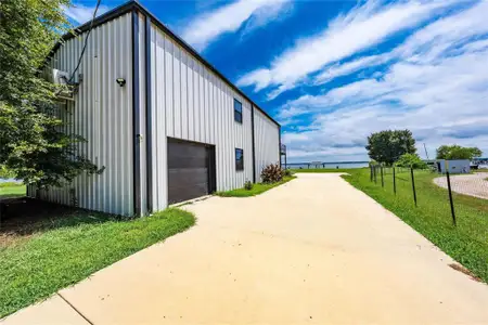 New construction Single-Family house 726 Lakeshore Dr, Kemp, TX 75143 - image