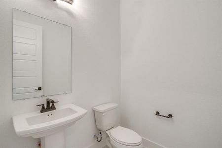 New construction Single-Family house 2240 Tutt Trl, Waxahachie, TX 75167 - image 5