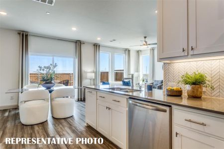 New construction Townhouse house 3716 Pierce Ln, Grand Prairie, TX 75052 - image 9