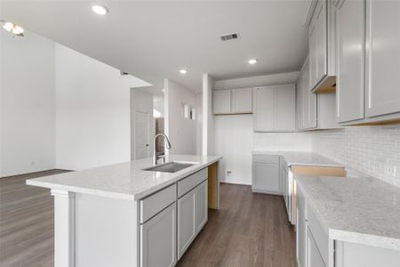 New construction Single-Family house 2718 Ruby Laurel Dr, Arcola, TX 77583 plan Hickory - image 11