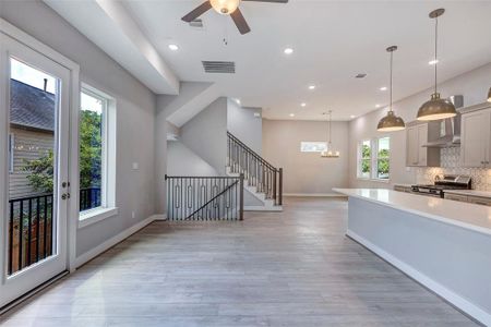 New construction Single-Family house 3008 Bell Street, Houston, TX 77003 - photo 15 15