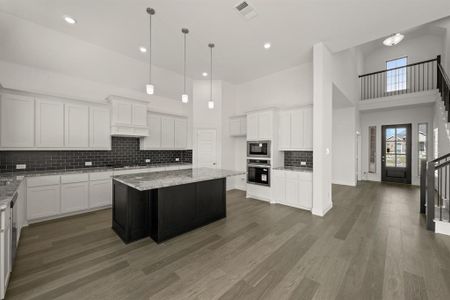 New construction Single-Family house 974 Reeves Dr, DeSoto, TX 75115 plan Manor (Courtyard) - image 12