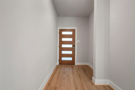 New construction Single-Family house 1222 E 33Rd St, Houston, TX 77022 - image 13