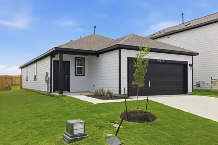 New construction Single-Family house 10615 Justify Ln, Buda, TX 78610 plan Maverick - image