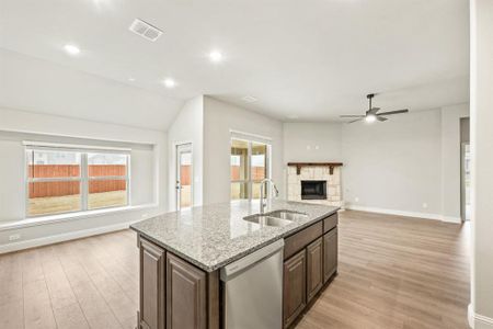 New construction Single-Family house 973 Imperial Eagle Rd, Alvarado, TX 76009 null- photo 20 20