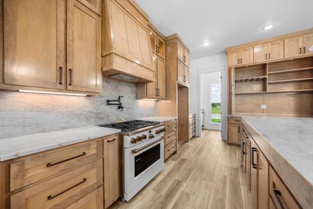 King Oaks by King Signature Homes in Salado - image 7