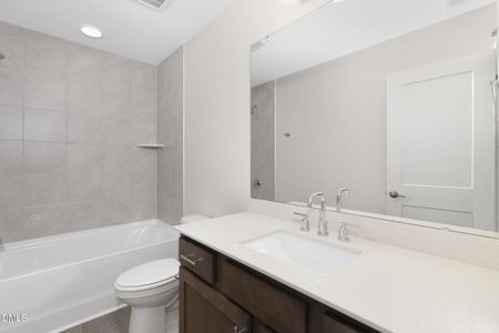 New construction Townhouse house 805 Fireship Rd, Fuquay Varina, NC 27526 plan Pomona Interior unit - image 9