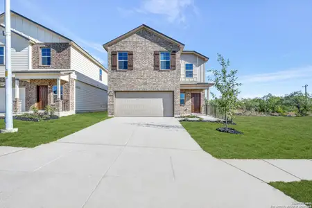 New construction Single-Family house 10431 White Hart Ln, Converse, TX 78109 plan Larkspur - 30' Smart Series - image