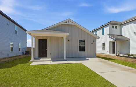 New construction Single-Family house 1343 Vallarta Centro, Converse, TX 78109 plan Eddleman - image
